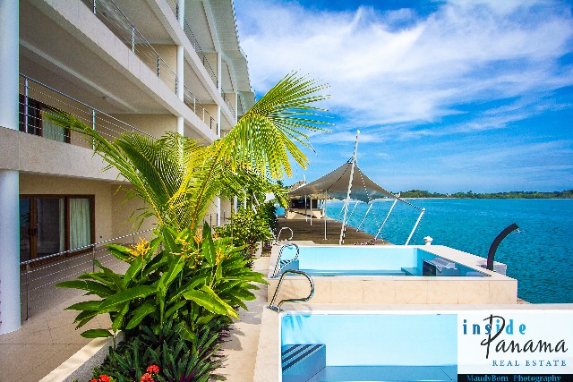 El Bocas Bay Resort